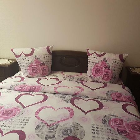 Diana Apartament ヤシ エクステリア 写真