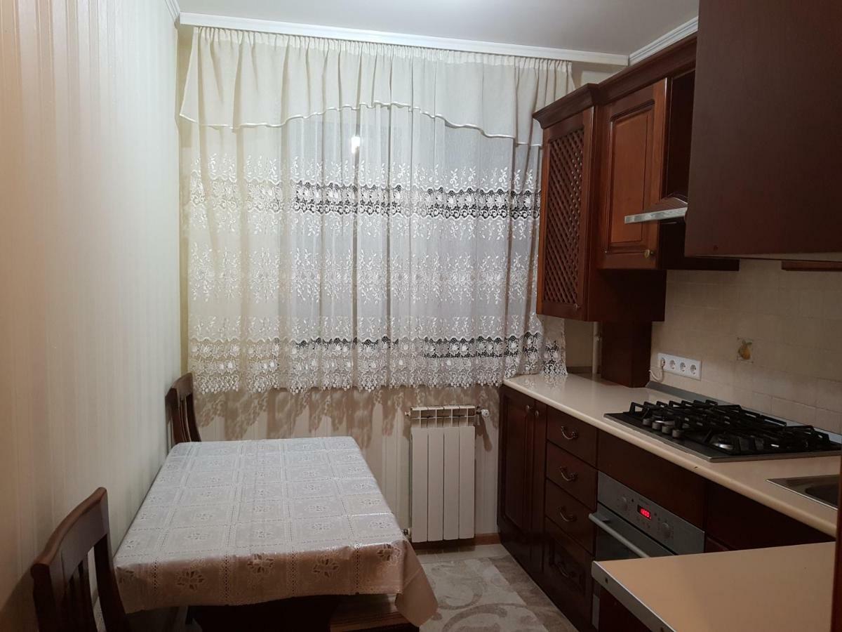 Diana Apartament ヤシ エクステリア 写真