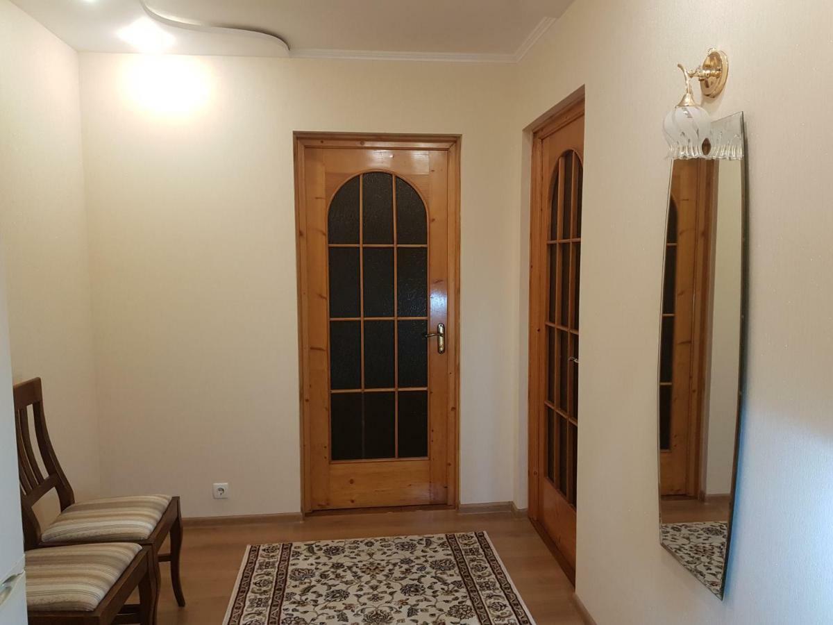 Diana Apartament ヤシ エクステリア 写真